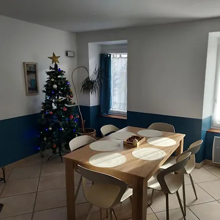 Maison En Plein Coeur Du Vexin Holiday home *
